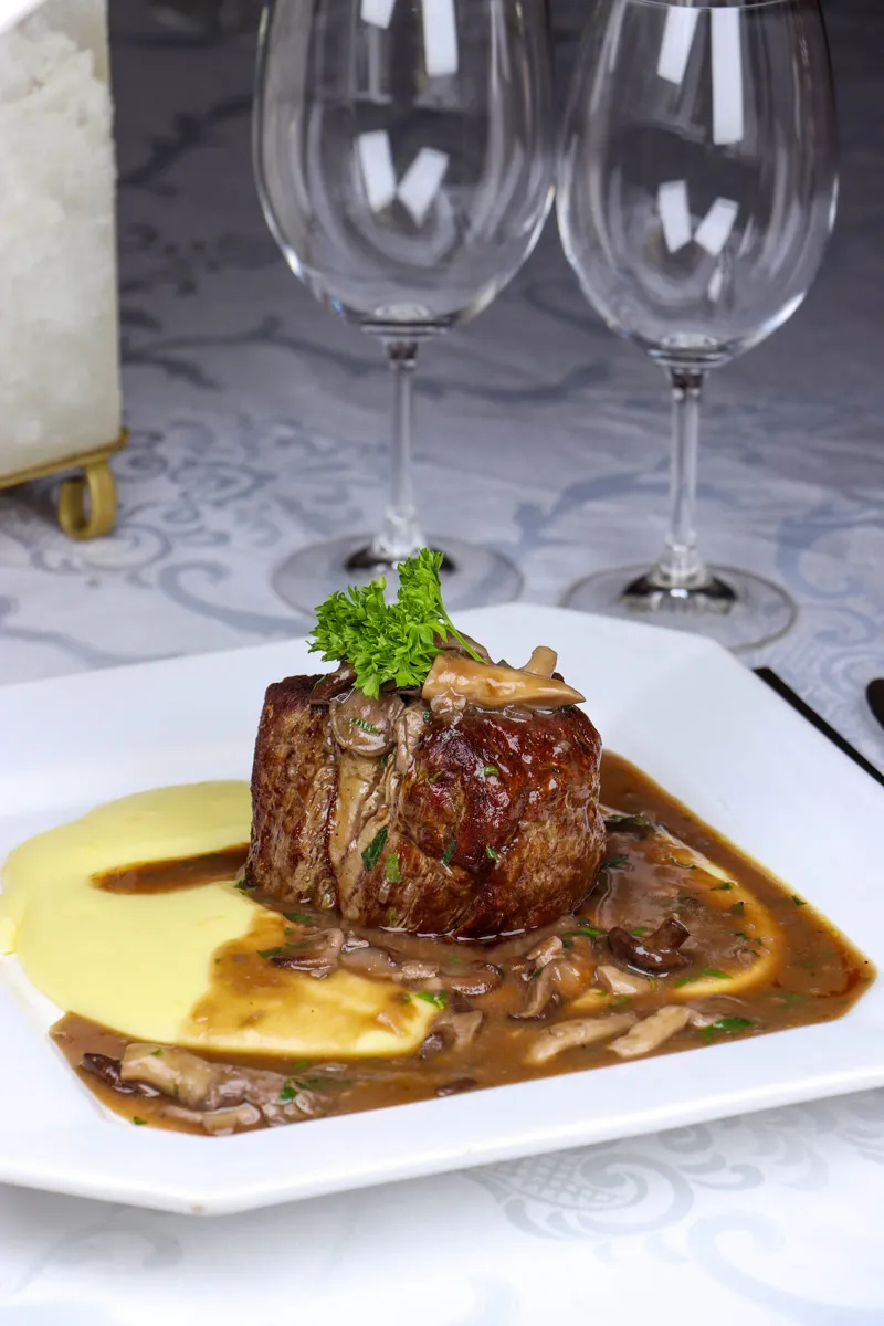 Filet mignon tournedos with shimeji sauce